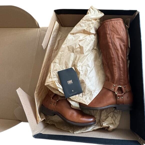 Frye Phillip Harness Tall Washed Leather Riding Boot 70511 Size 5.5 - Picture 13 of 13